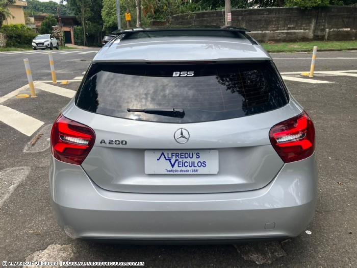 Mercedes-Benz A200 1.6 TURBO 2017/2018